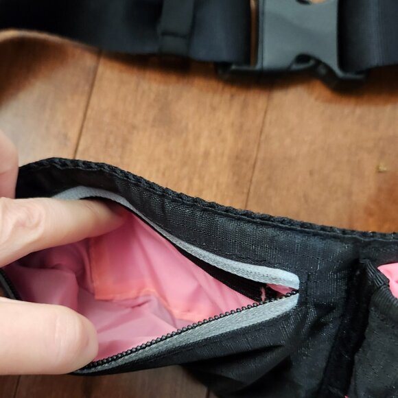 Lululemon running hydration belt water bottle holder bag - Picture 2 of 6